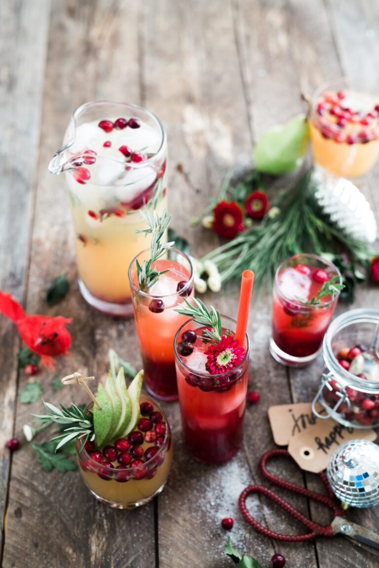 The Most Popular Holiday Cocktail in Each State
